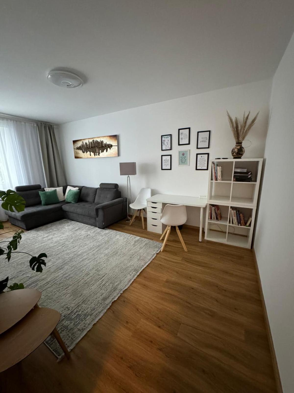Sunny And Elegant Apartament In Central Location Graz Exterior foto